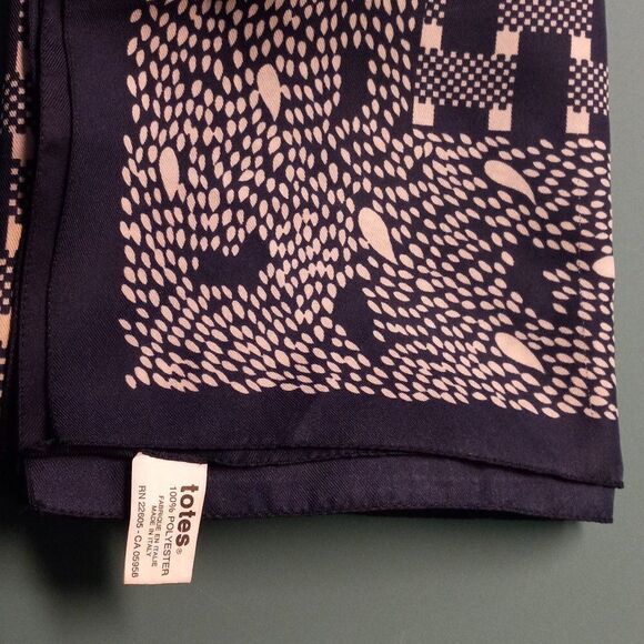 Totes Blue and White Abstract Scarf - Picture 7 of 7